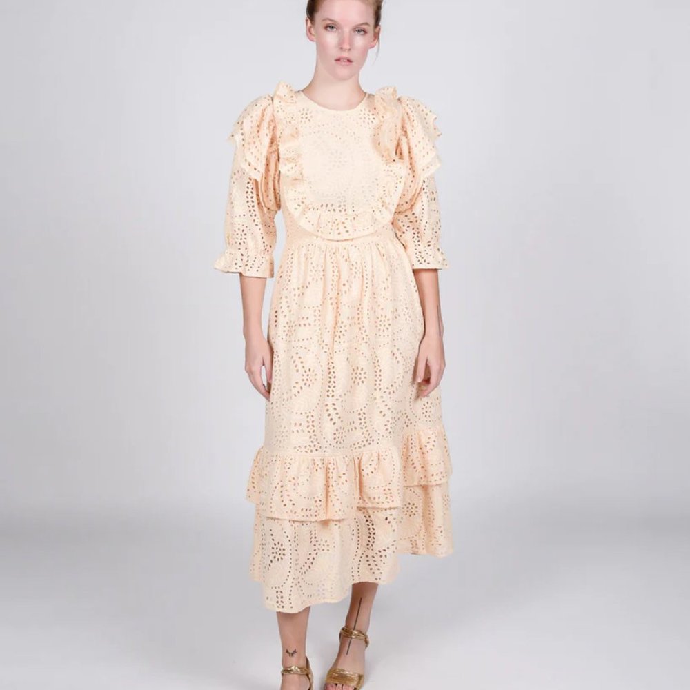 Meadows Celosia Dress in Off White- NWT- Size 4